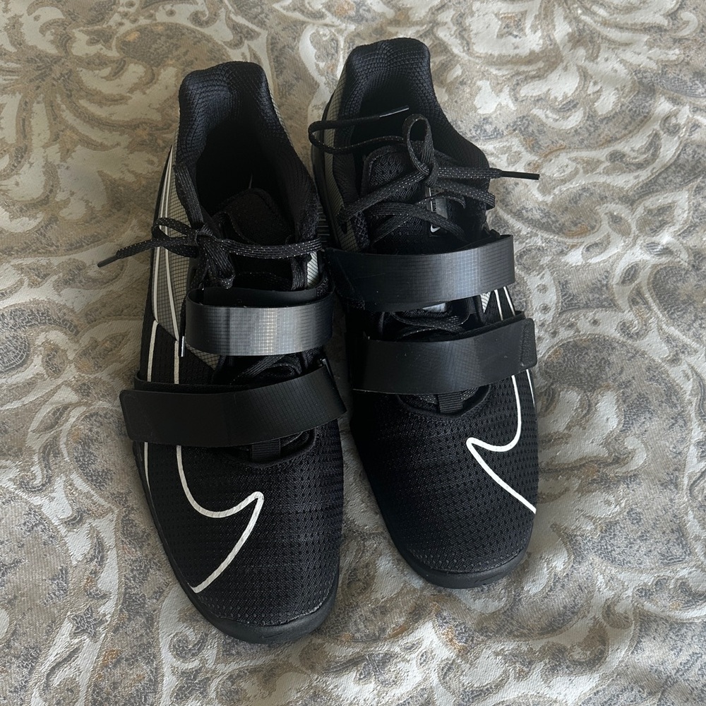 Nike Romaleos 4 new, meant condition. Weightlifting Shoes